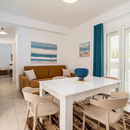 Complesso Lunarossa In City Lejlighed